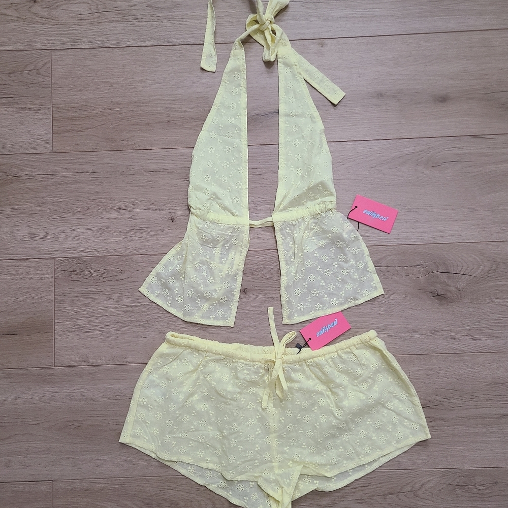 Yellow Set - Picture 8 of 11